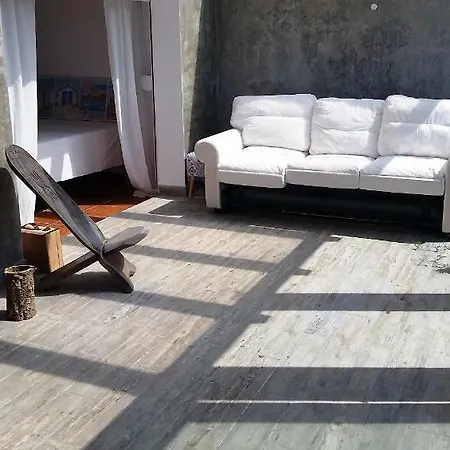 Beach House Surf & Relax Apartmán
